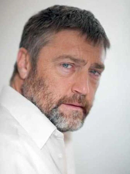 Vincent Regan