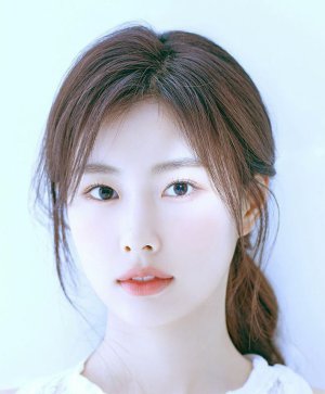 Kang Hyewon