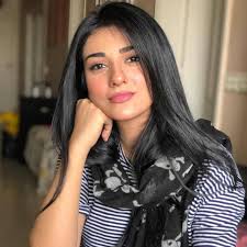 Sarah Khan
