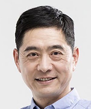 Zhong Lu