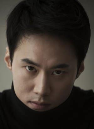 Hwan Lee