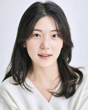 Kang Shin-Hee